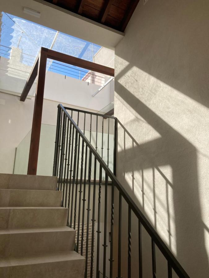 Casa Senorial Del Siglo XVIII Aparthotel Sevilla Exteriör bild