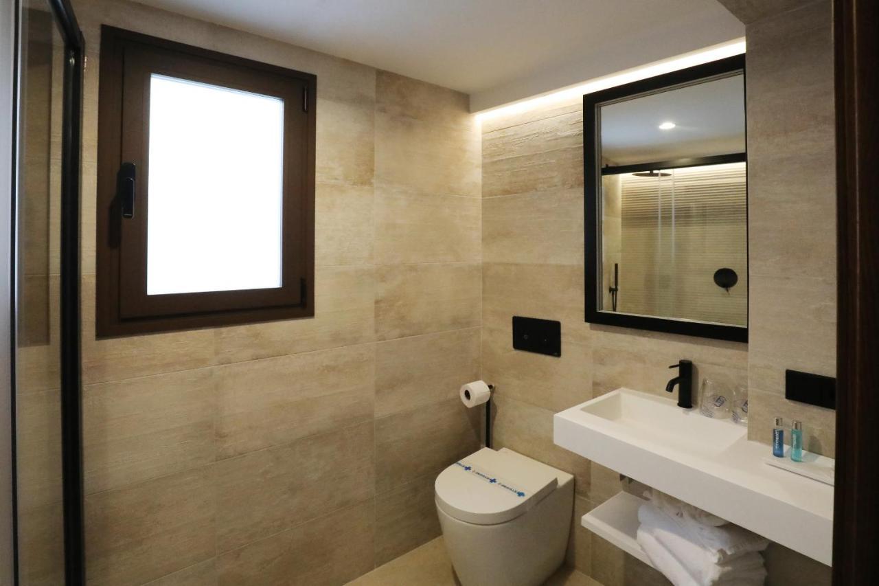Casa Senorial Del Siglo XVIII Aparthotel Sevilla Exteriör bild