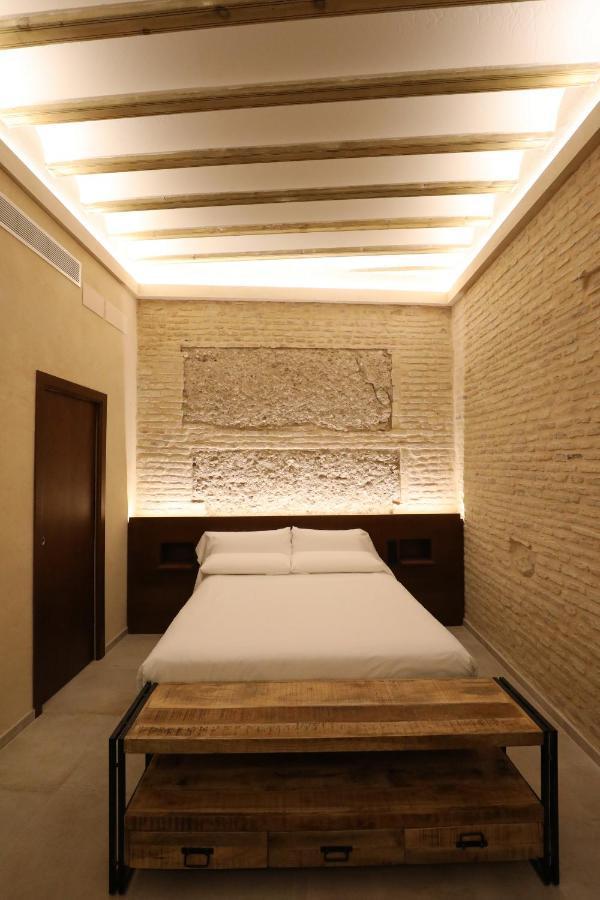 Casa Senorial Del Siglo XVIII Aparthotel Sevilla Exteriör bild