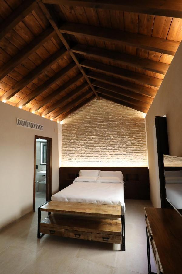 Casa Senorial Del Siglo XVIII Aparthotel Sevilla Exteriör bild