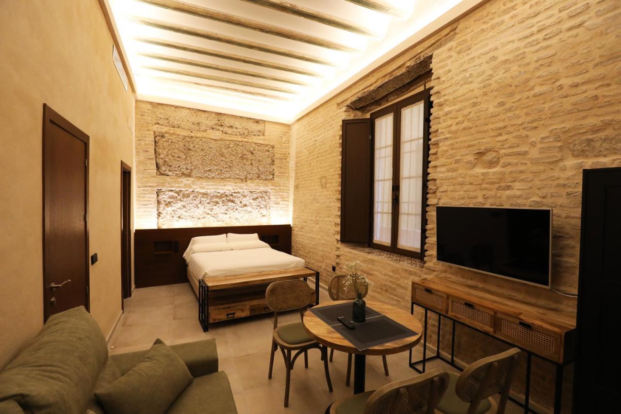 Casa Senorial Del Siglo XVIII Aparthotel Sevilla Exteriör bild