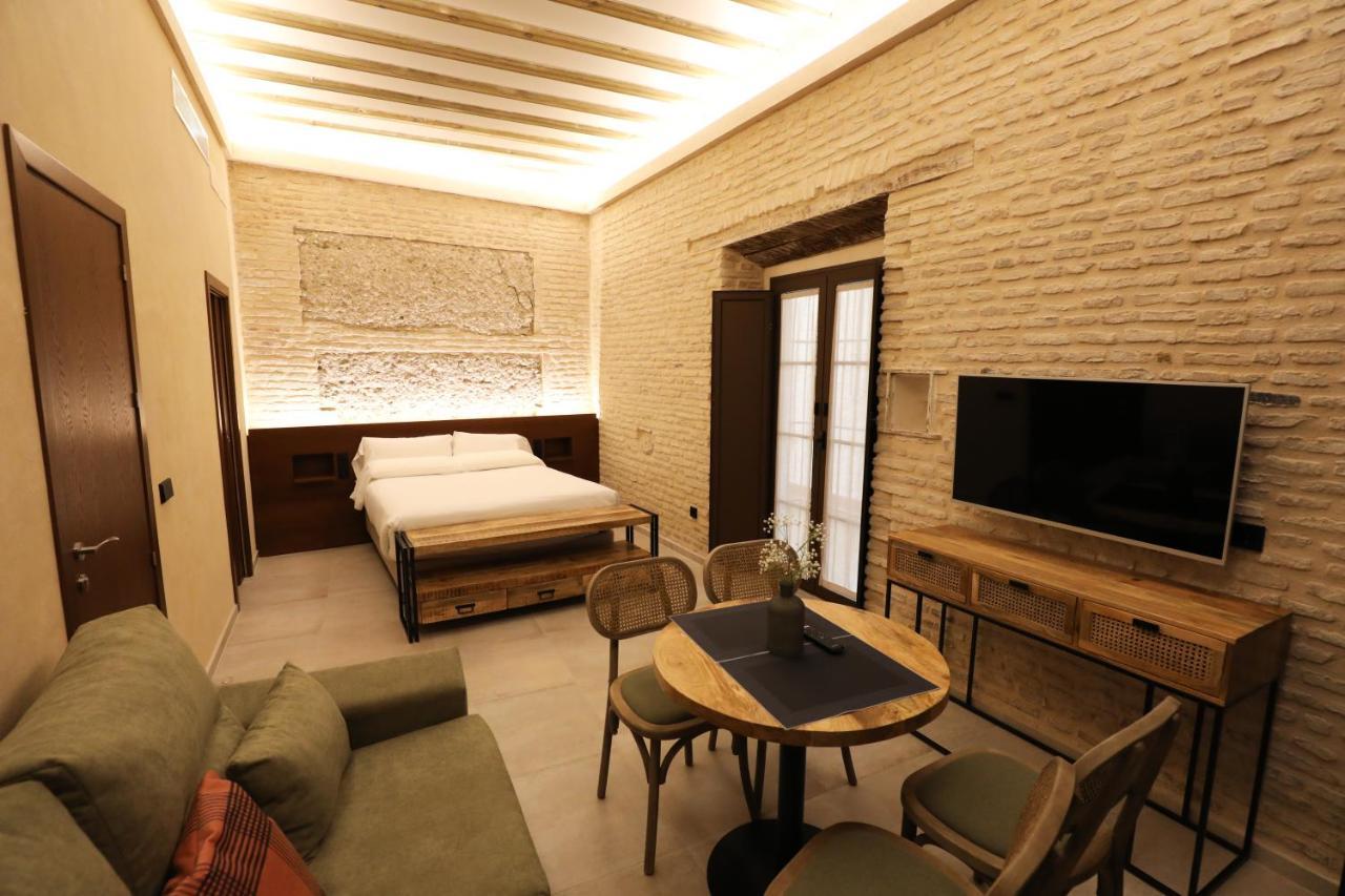 Casa Senorial Del Siglo XVIII Aparthotel Sevilla Exteriör bild