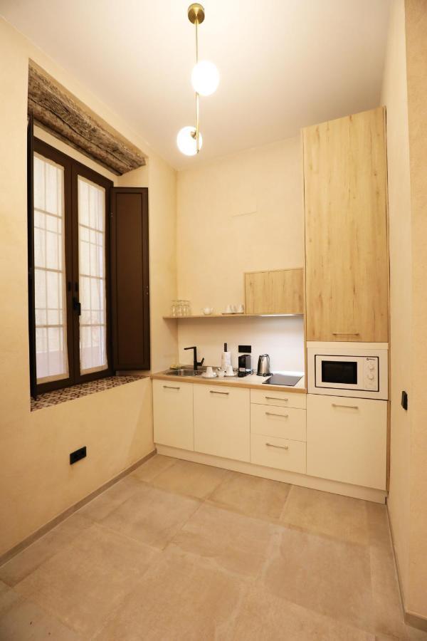 Casa Senorial Del Siglo XVIII Aparthotel Sevilla Exteriör bild
