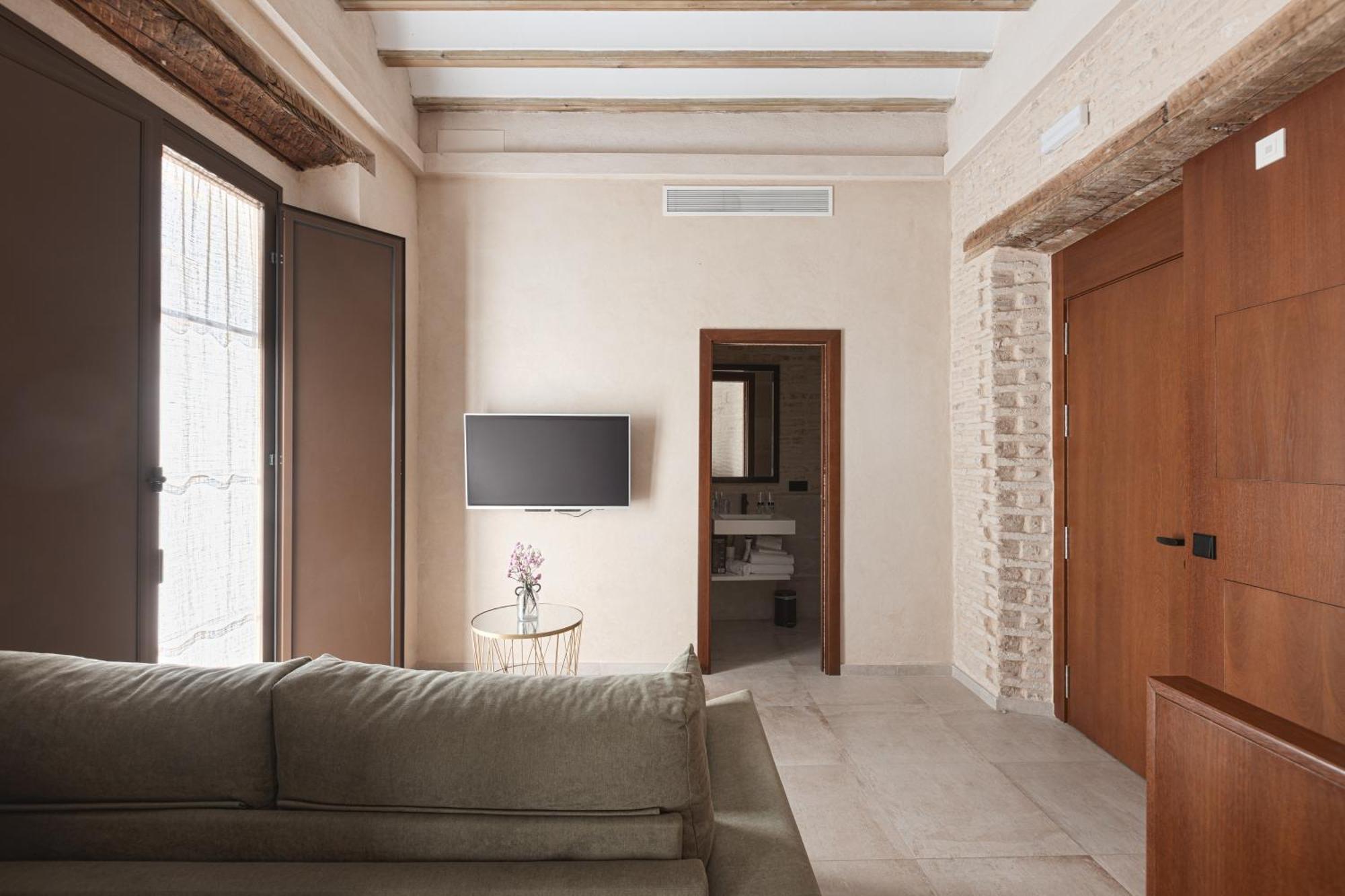 Casa Senorial Del Siglo XVIII Aparthotel Sevilla Exteriör bild