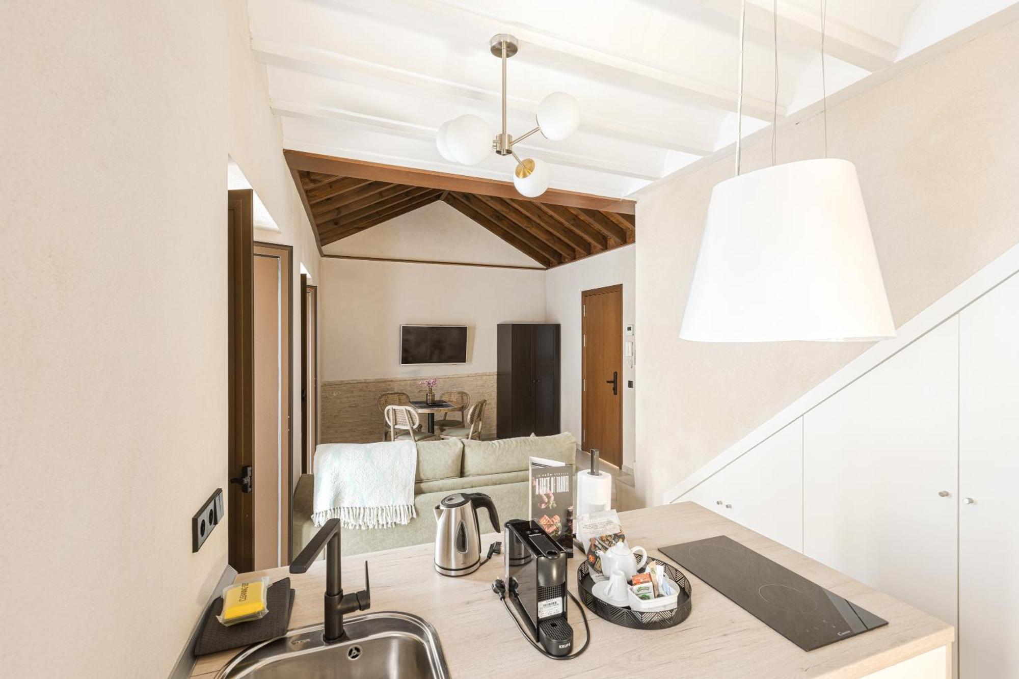 Casa Senorial Del Siglo XVIII Aparthotel Sevilla Exteriör bild