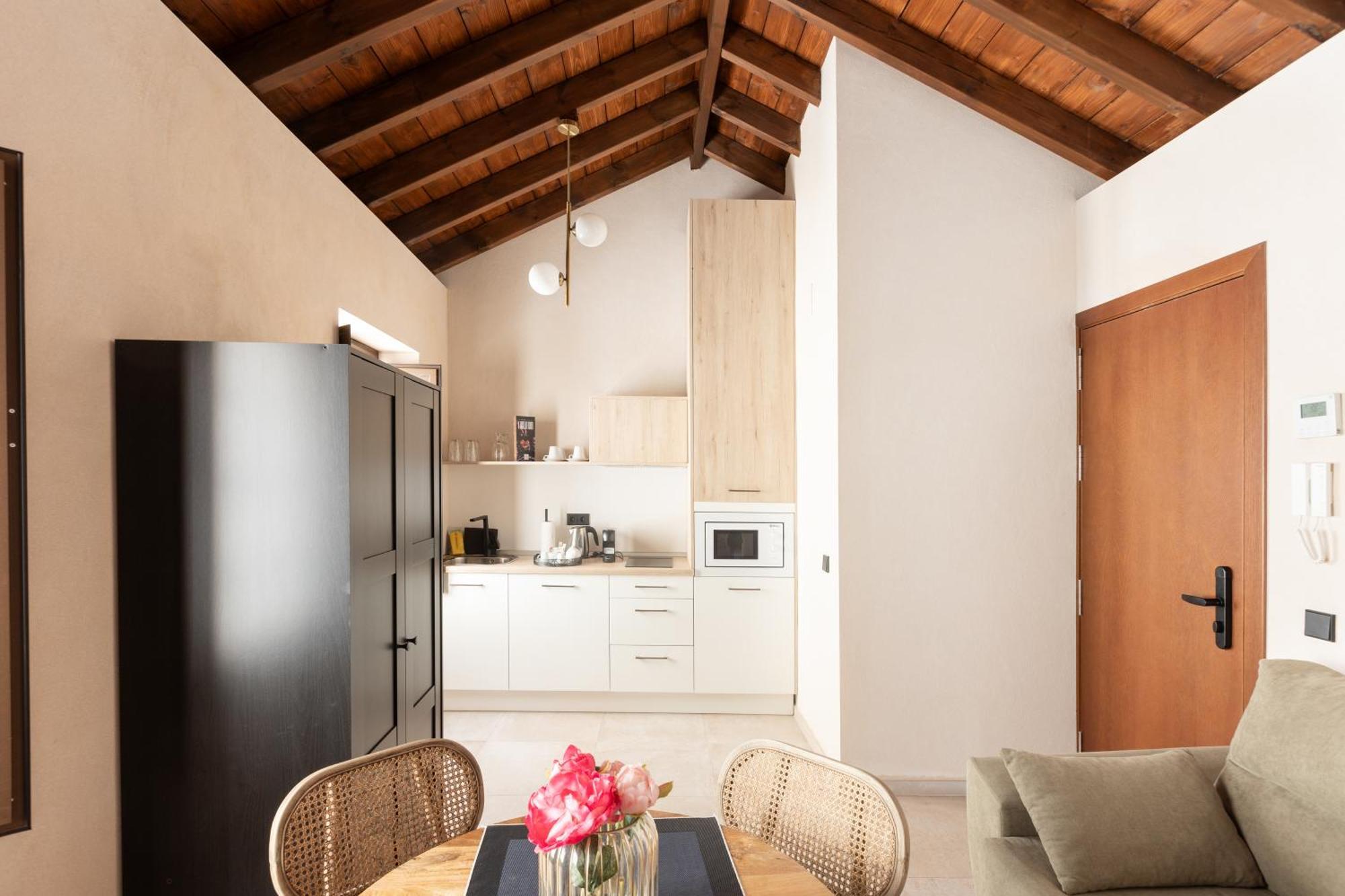 Casa Senorial Del Siglo XVIII Aparthotel Sevilla Exteriör bild